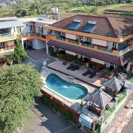 Villa Panderman Indah Batu  Kültér fotó