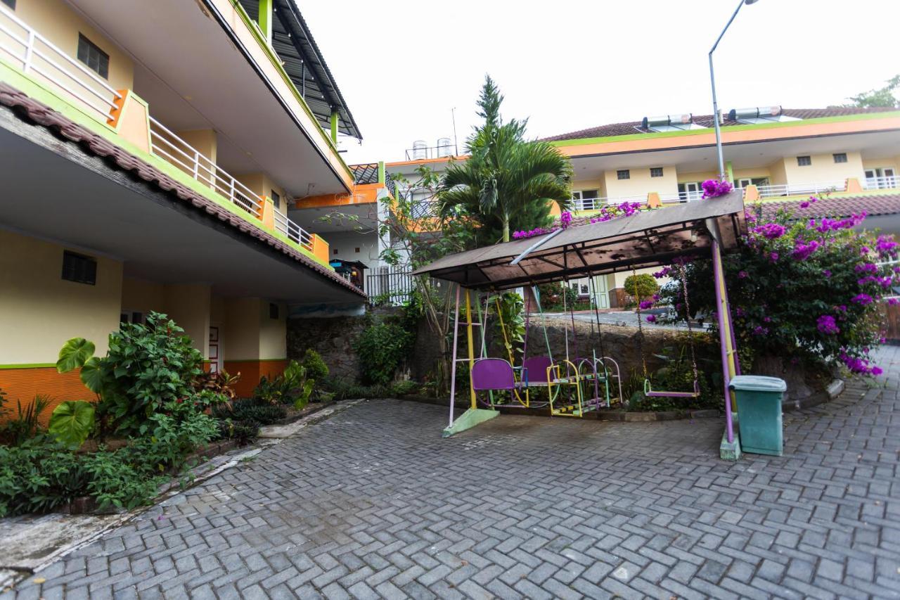 Villa Panderman Indah Batu  Kültér fotó