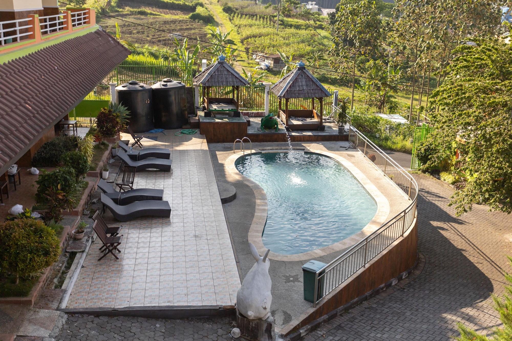 Villa Panderman Indah Batu  Kültér fotó