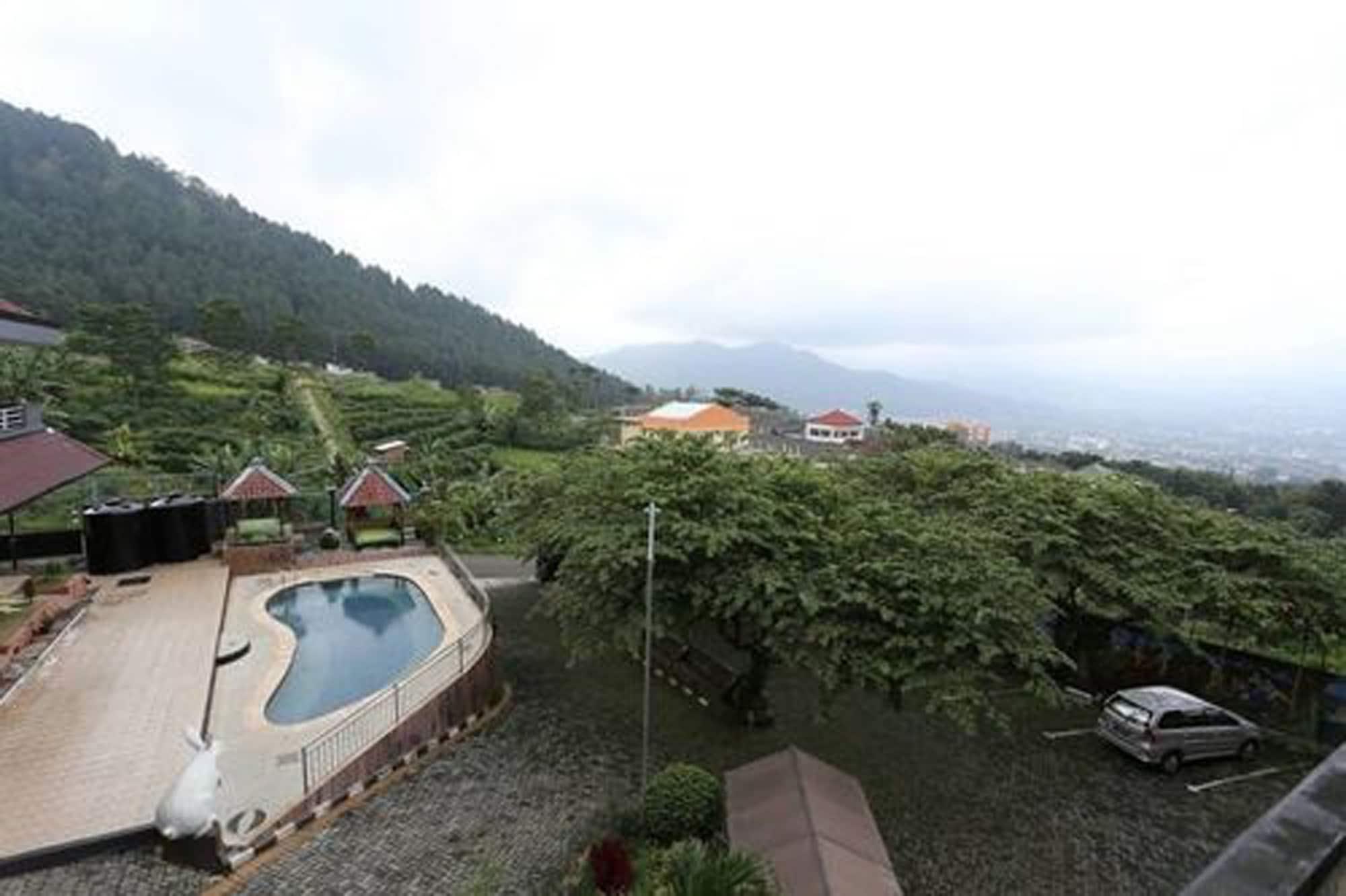 Villa Panderman Indah Batu  Kültér fotó